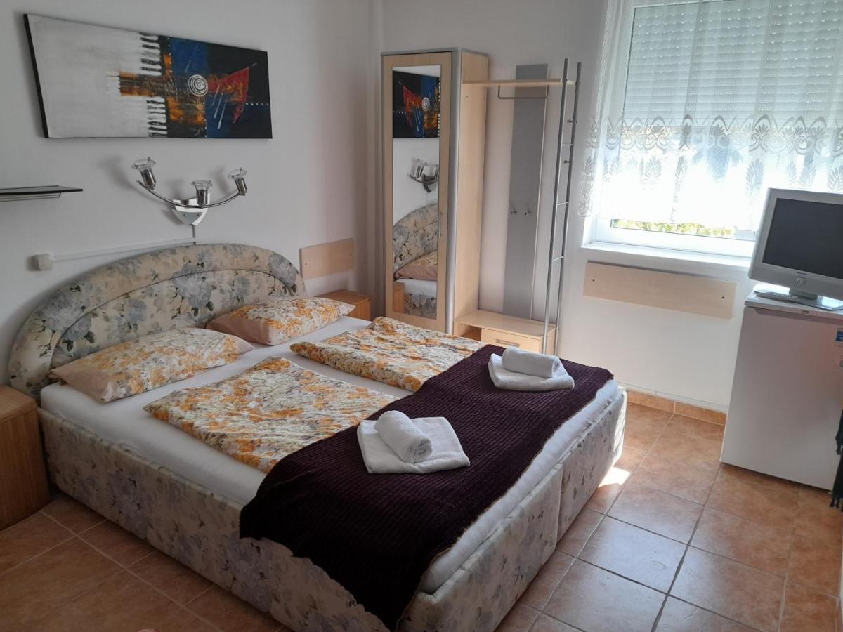 Guest House Moritz Keszthely Exterior photo