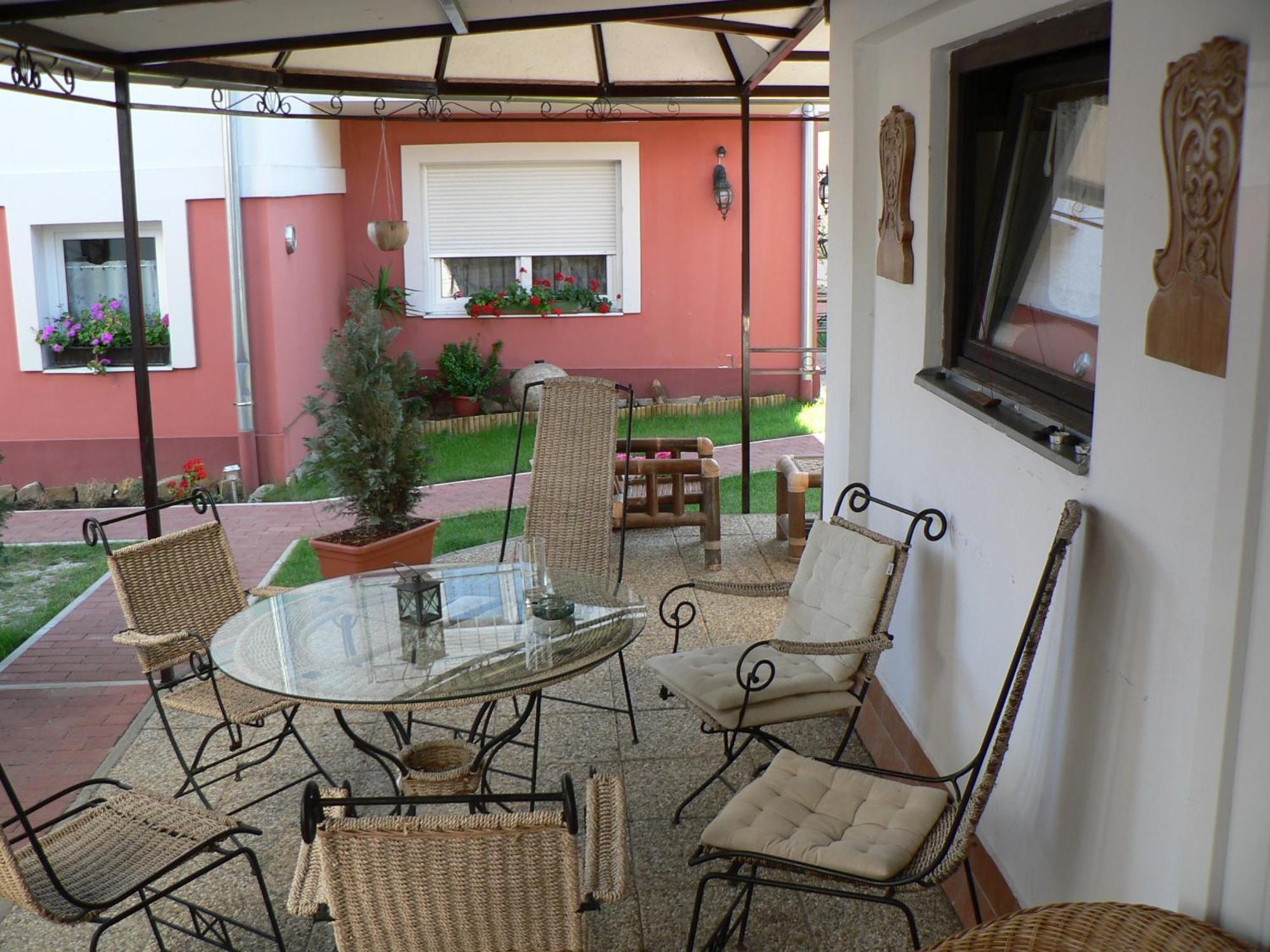 Guest House Moritz Keszthely Exterior photo